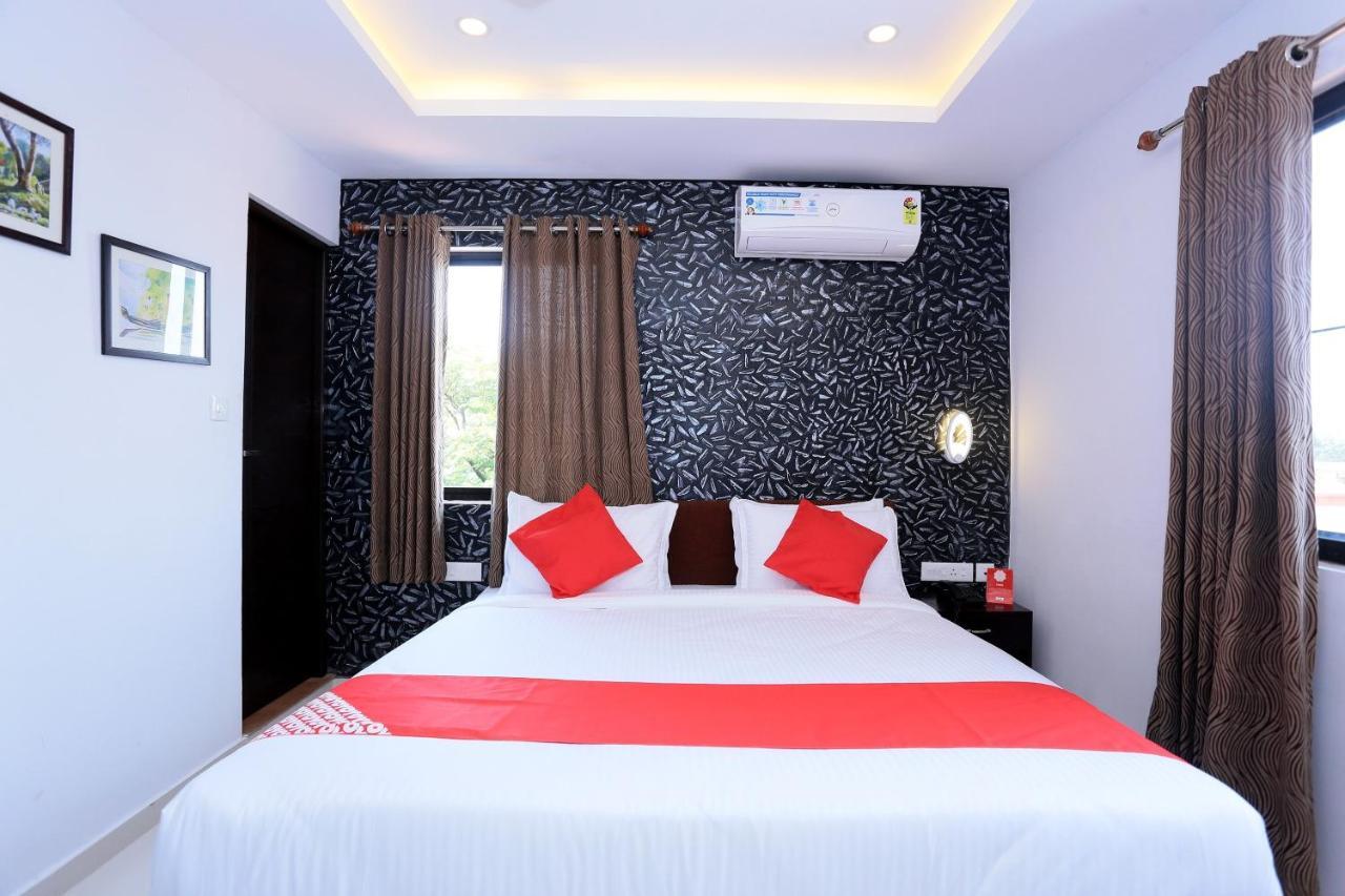 Capital O 61059 Green Life Hotel Kochi Екстериор снимка