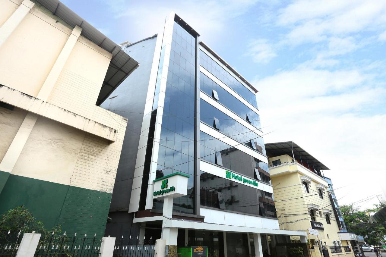 Capital O 61059 Green Life Hotel Kochi Екстериор снимка