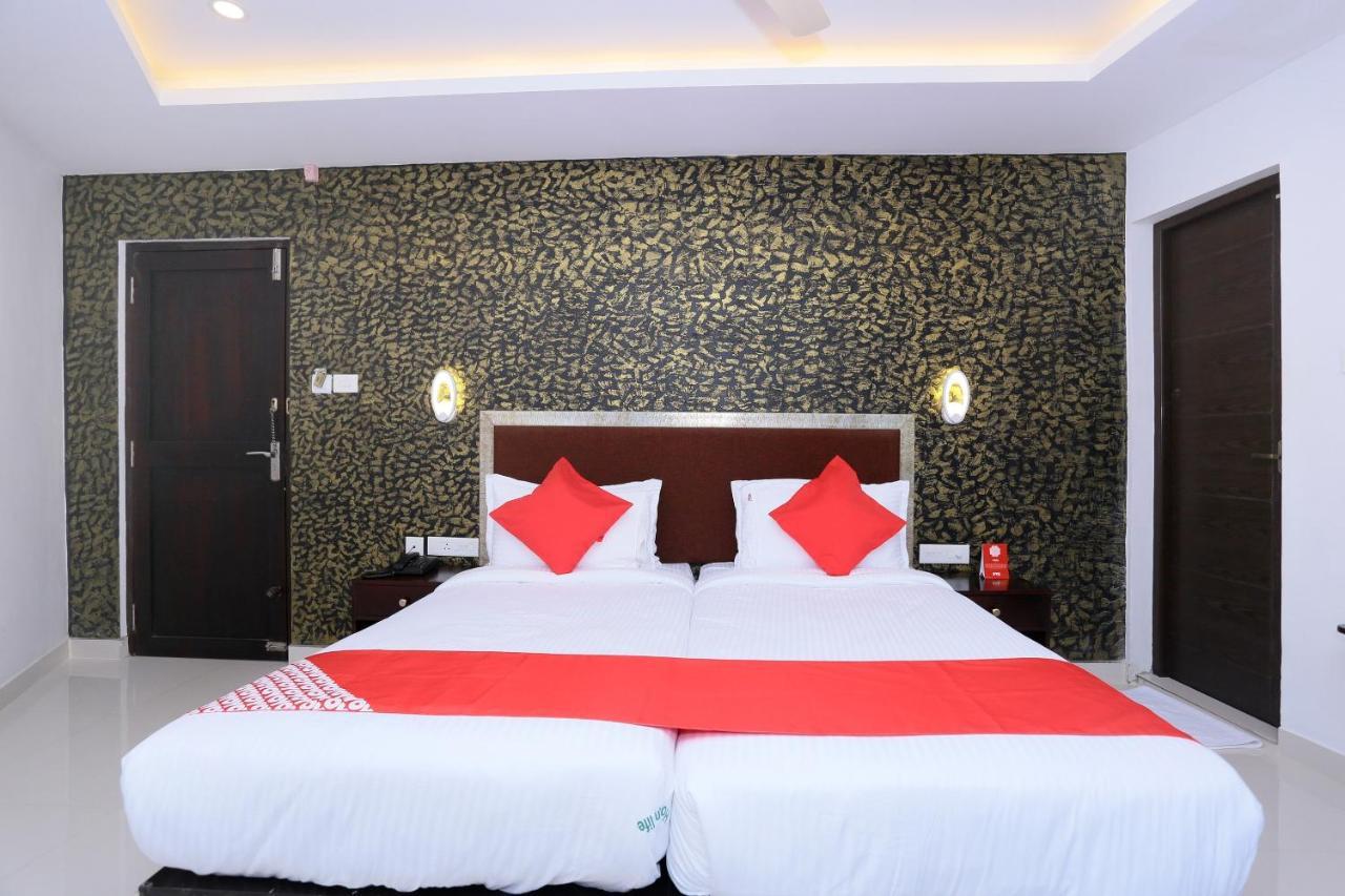 Capital O 61059 Green Life Hotel Kochi Екстериор снимка